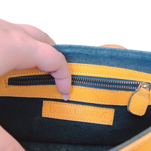 Vintage Bolsa Canela Embossed Leather Crossbody Bag With Floral Design - Picture 7 of 9